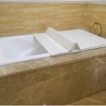 80x127cm Foldable Insulated Dust Cover Waterproof Heat-Resistant for Bath